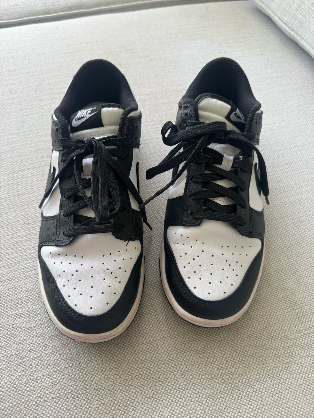 Nike Men’s Black and White Low-Top Sneakers